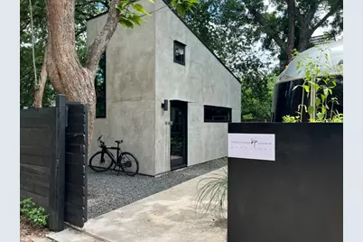 303 Navasota Street, Austin, TX 78702 - Photo 25