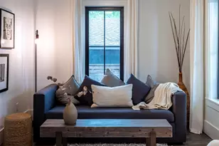 303 Navasota St, Austin, TX 78702 - Photo 5