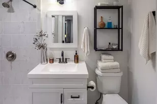 303 Navasota St, Austin, TX 78702 - Photo 9