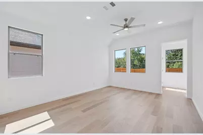 310 Bendecido Loop, Elgin, TX 78621 - Photo 5