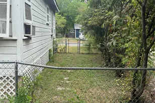 5702 Duval St, Austin, TX 78752 - Photo 15