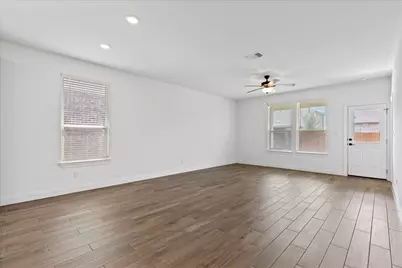 11905 Paseo De Los Lagos Lane, Manor, TX 78653 - Photo 13