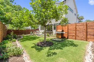 1105 W 39 1/2 St, Austin, TX 78756 - Photo 37