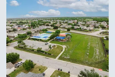 225 Foxglove Drive, Hutto, TX 78634 - Photo 25