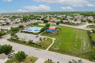 225 Foxglove Dr, Hutto, TX 78634 - Photo 25