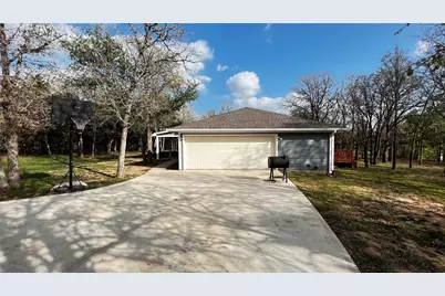 141 Sendero Boulevard, Cedar Creek, TX 78612 - Photo 3