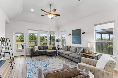 334 Blue Oak Boulevard, San Marcos, TX 78666 - Photo 11