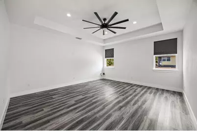 813 Chihuahua Street, Lockhart, TX 78644 - Photo 5