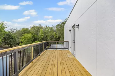 813 Chihuahua Street, Lockhart, TX 78644 - Photo 25