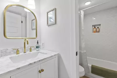 219 Venture Boulevard S, Point Venture, TX 78645 - Photo 23