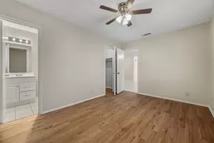 8904 Pineridge Dr, Austin, TX 78729 - Photo 19