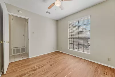 8904 Pineridge Drive #B, Austin, TX 78729 - Photo 23