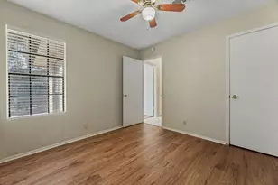 8904 Pineridge Dr, Austin, TX 78729 - Photo 25