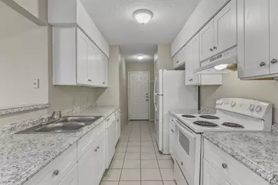 8904 Pineridge Drive #B, Austin, TX 78729 - Photo 13