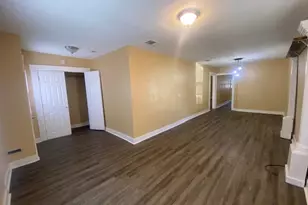 214 S Hackberry Ave, Luling, TX 78648 - Photo 15