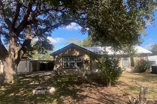 214 S Hackberry Ave, Luling, TX 78648 - Photo 3