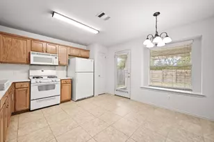 11708 Bruce Jenner Ln, Austin, TX 78748 - Photo 11