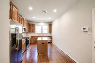 7220 Wyoming Springs Dr, Round Rock, TX 78681 - Photo 11