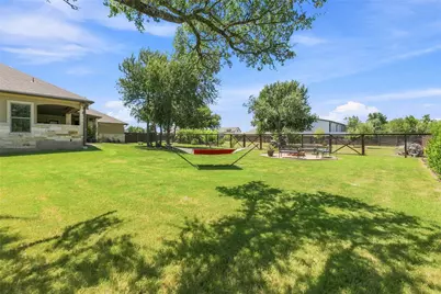 301 Somerset Hills Drive, Georgetown, TX 78633 - Photo 37