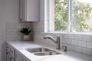 10911 Claywood Dr, Austin, TX 78753 - Photo 9