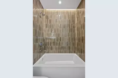 610 Davis Street #4605, Austin, TX 78701 - Photo 23