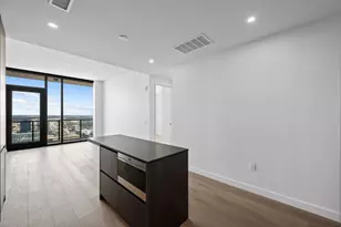 610 Davis St, Austin, TX 78701 - Photo 11