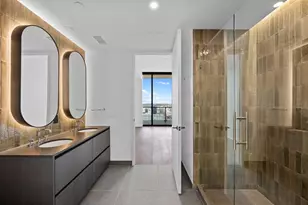 610 Davis St, Austin, TX 78701 - Photo 3