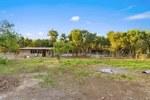 2025 Cripple Creek Stage Rd, Dripping Springs, TX 78620 - Photo 19