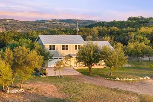 2025 Cripple Creek Stage Rd, Dripping Springs, TX 78620 - Photo 35