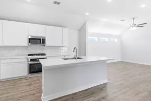 13433 Muny Pkwy, Elgin, TX 78621 - Photo 3