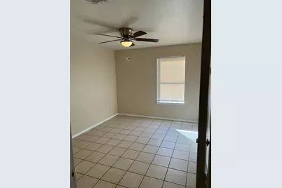 2212 Katy Lane #D, Georgetown, TX 78626 - Photo 5