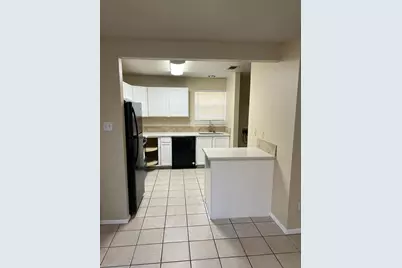 2212 Katy Lane #D, Georgetown, TX 78626 - Photo 3