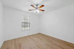 805 Sabinas Ct, Georgetown, TX 78628 - Photo 19