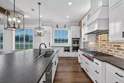 325 Sundance Trail, Liberty Hill, TX 78642 - Photo 13