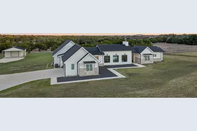 325 Sundance Trail, Liberty Hill, TX 78642 - Photo 3