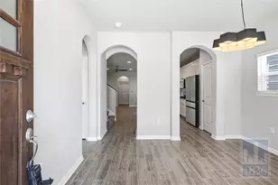 5916 Corrine Ln, Austin, TX 78747 - Photo 3