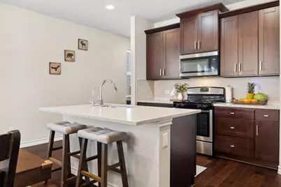 442 Thornless Circle, Buda, TX 78610 - Photo 7