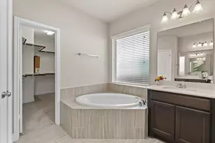 180 Santa Maria St, Georgetown, TX 78628 - Photo 21