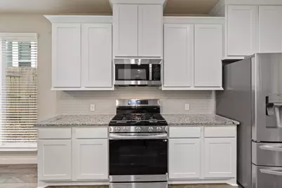 180 Santa Maria Street, Georgetown, TX 78628 - Photo 3