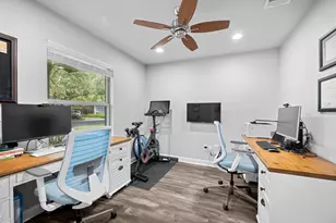 3006 Stardust Dr, Austin, TX 78757 - Photo 21