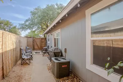 2003 Conestoga Trail #B, Austin, TX 78744 - Photo 17