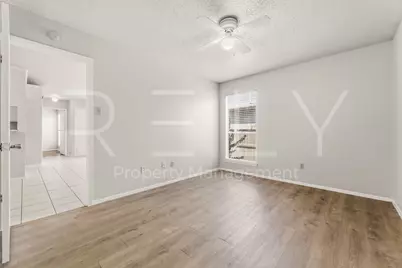 409 Greenlawn Boulevard, Round Rock, TX 78664 - Photo 17