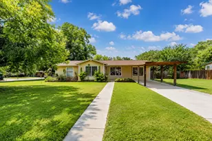 140 Hillcrest Dr, Luling, TX 78648 - Photo 1