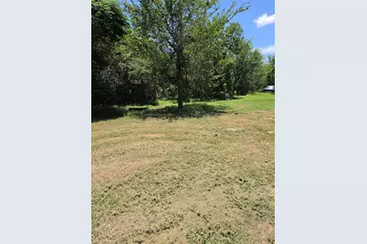 711 2nd Street E, Elgin, TX 78621 - Photo 7
