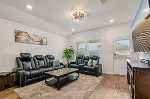 519 Sandringham Loop, Kyle, TX 78640 - Photo 7