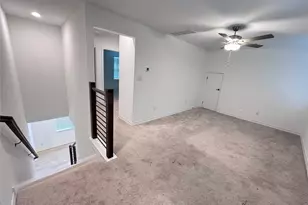 562 Papaya Dr, Buda, TX 78610 - Photo 27