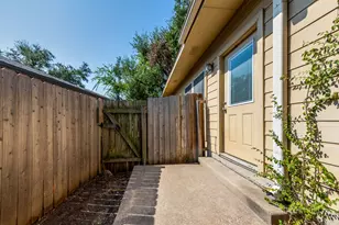8708 Weiser Dr, Austin, TX 78729 - Photo 29