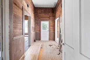 302 Washington St, Smithville, TX 78957 - Photo 19