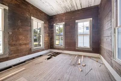 302 Washington Street, Smithville, TX 78957 - Photo 17