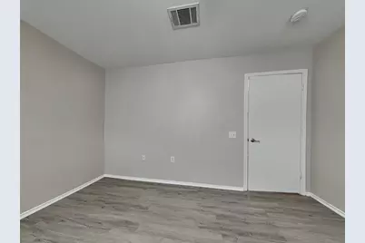 12529 Sky Harbor Drive, Del Valle, TX 78617 - Photo 9